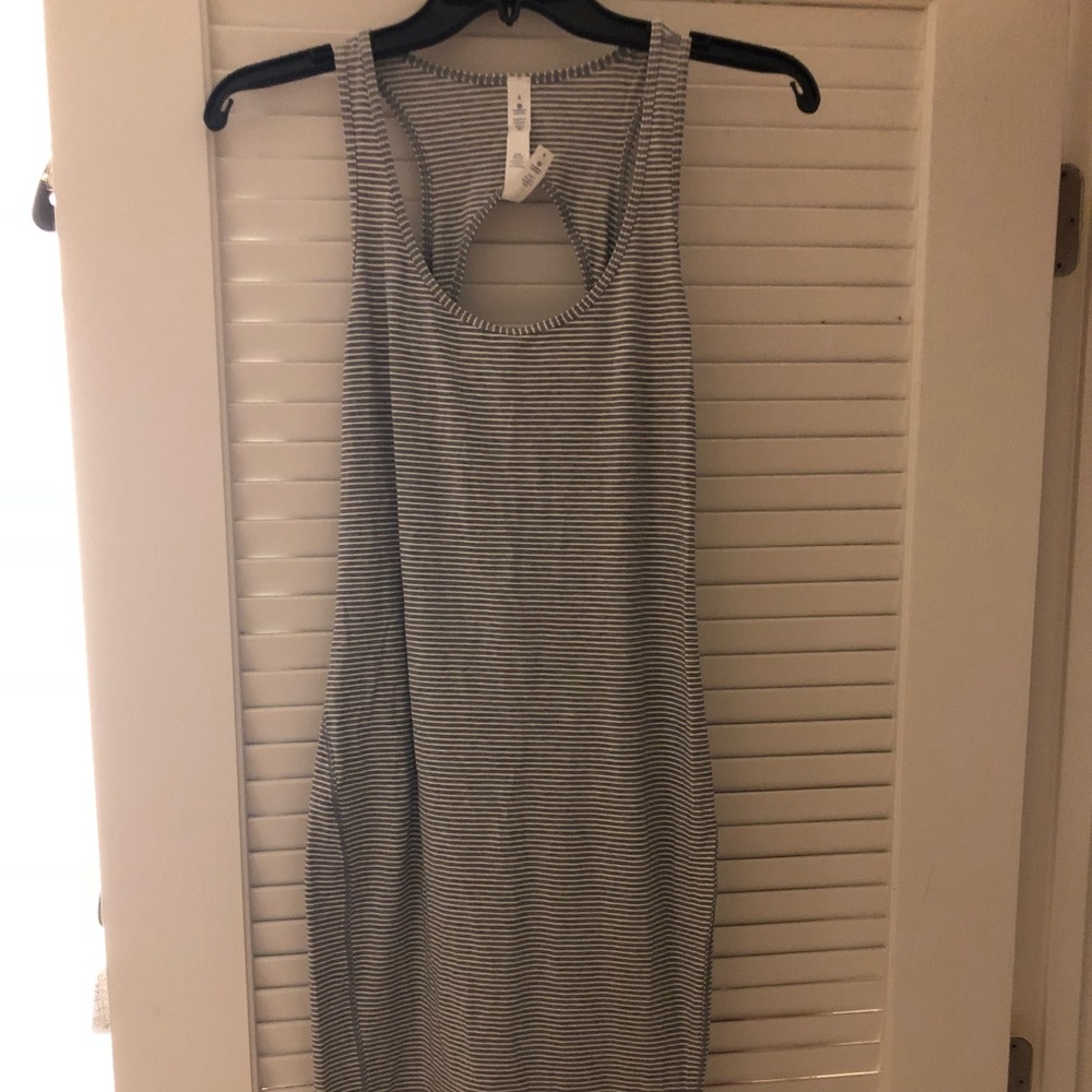 Lululemon Go For It Dress size 4 New With Tags